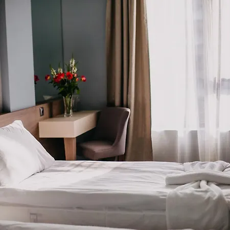 Hotel Leva - 2*