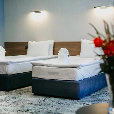 Hotel Leva -