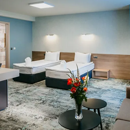 Hotel Leva -