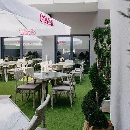 Hotel Leva - 2*